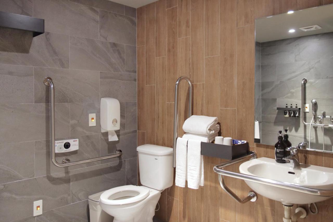 Kindness Day Hotel Тайнань Екстер'єр фото
