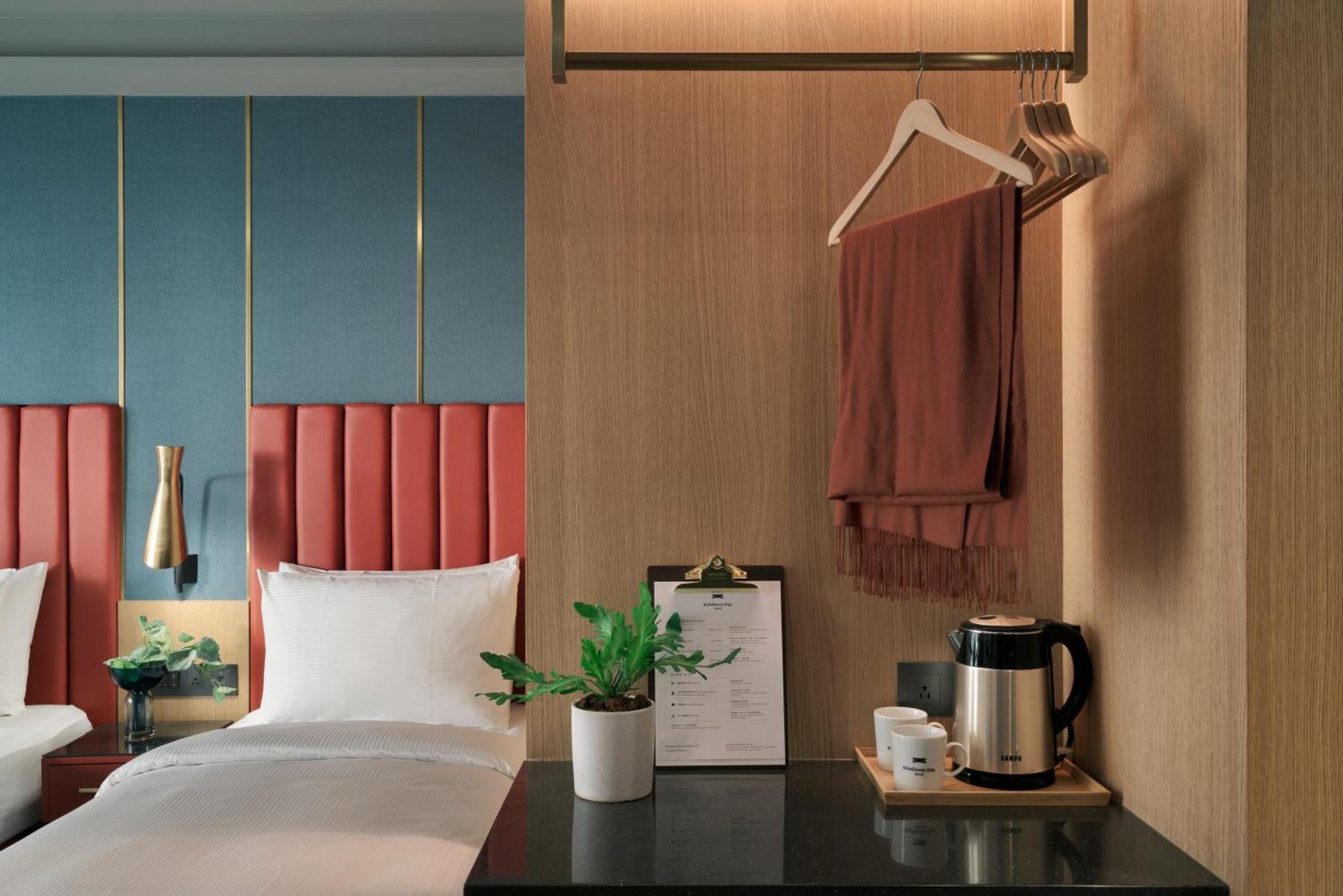 Kindness Day Hotel Тайнань Номер фото