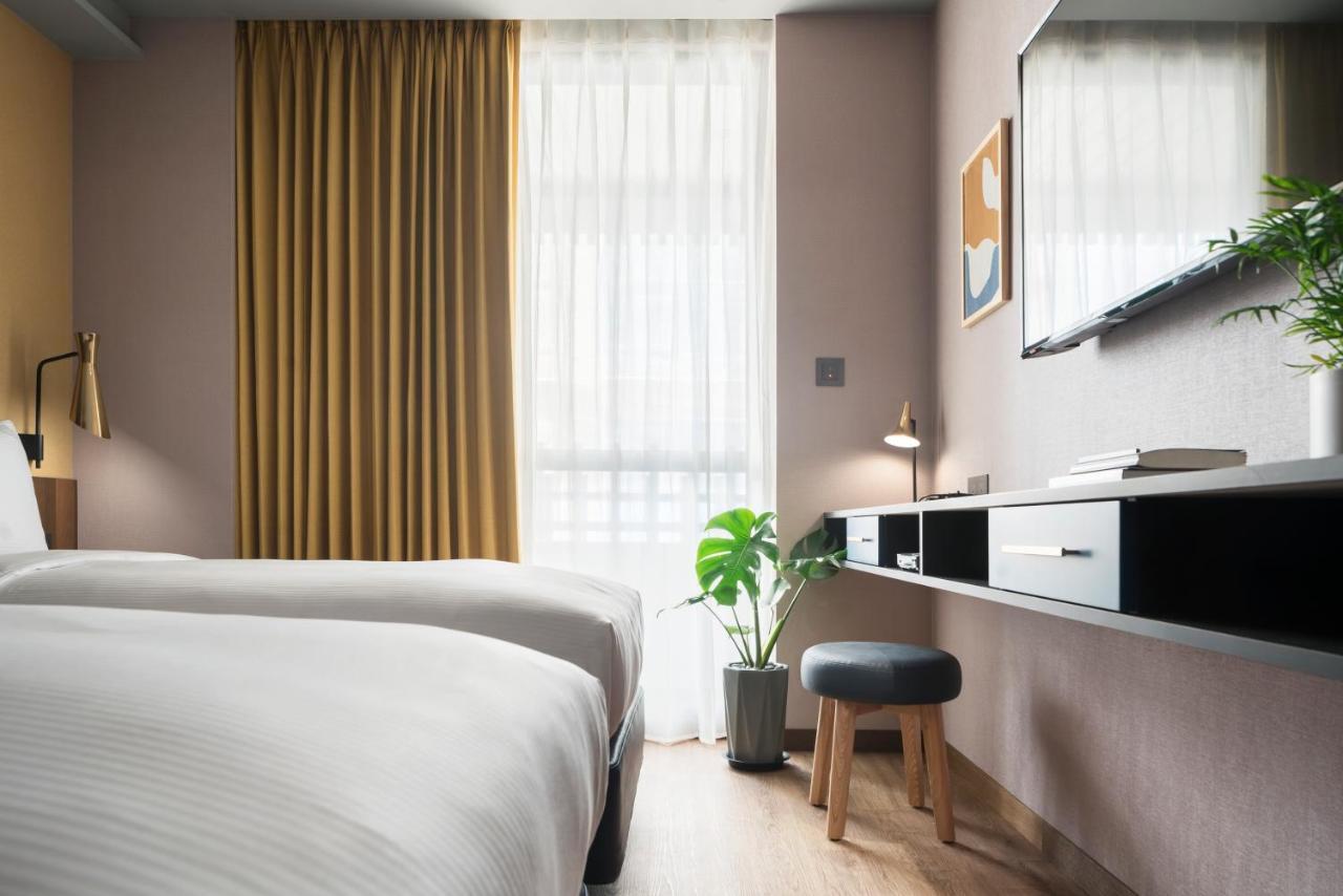 Kindness Day Hotel Тайнань Екстер'єр фото